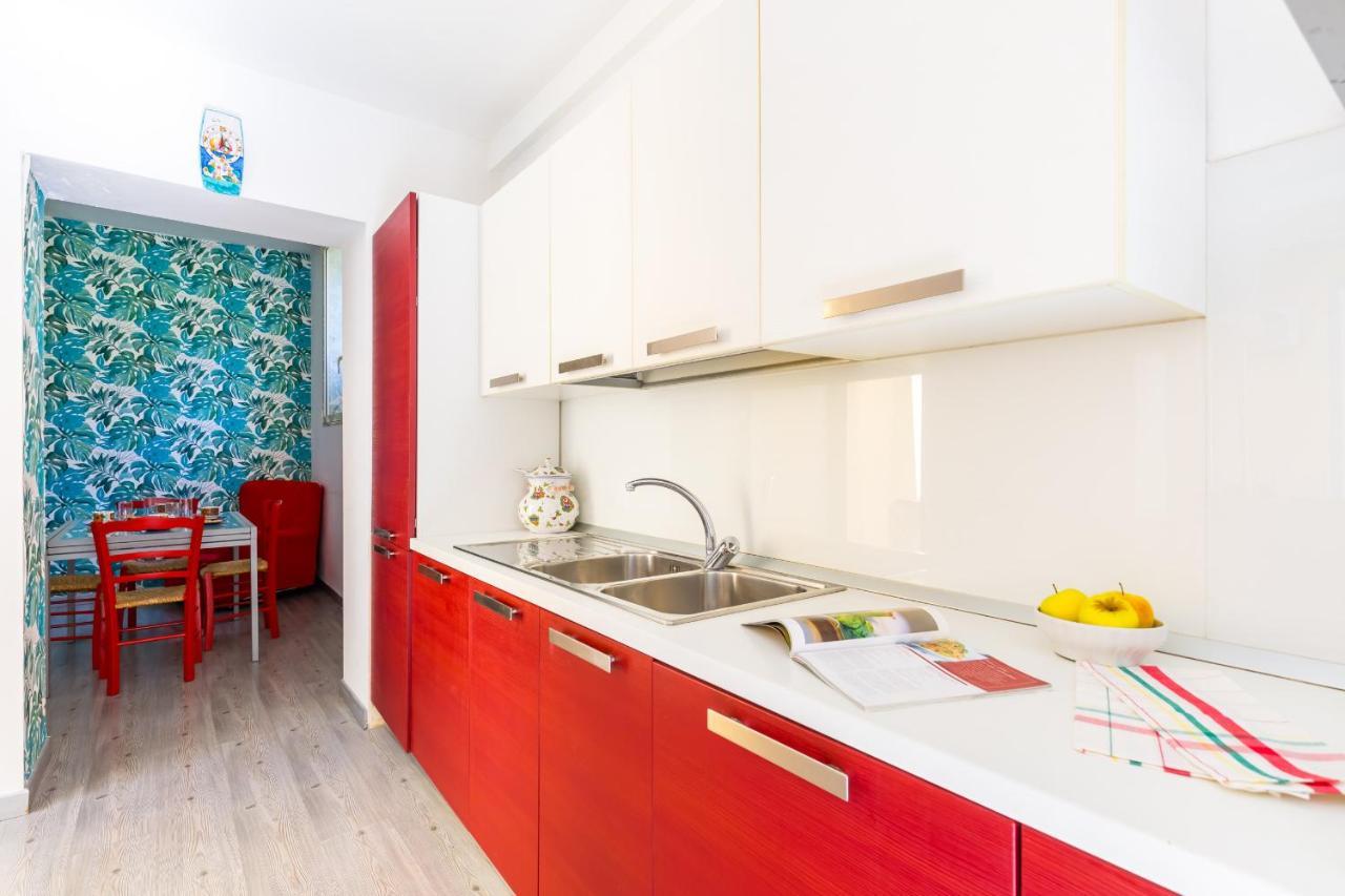 Sansevero Family Apartment By Wonderful Italy Napoli Bagian luar foto