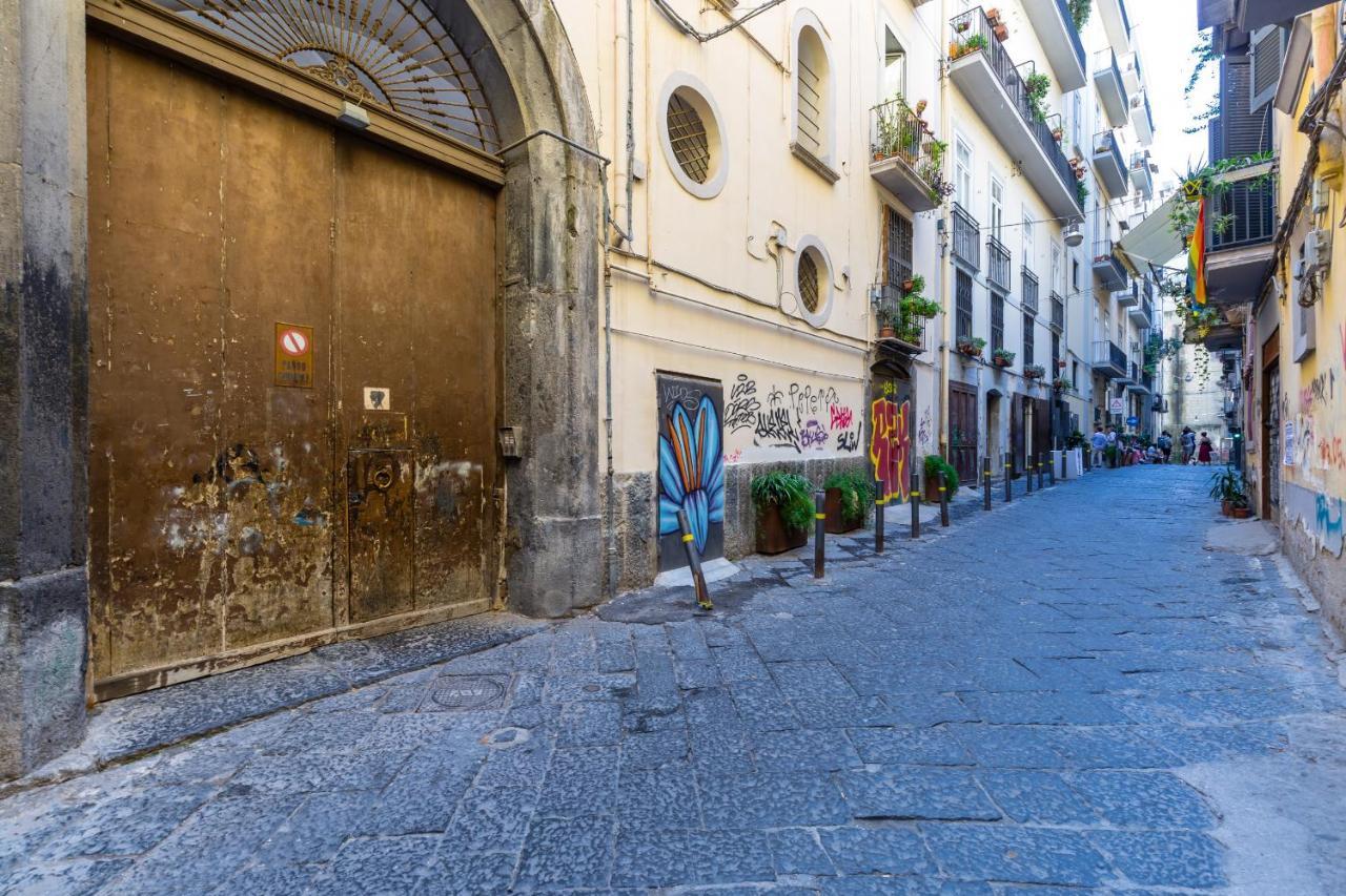 Sansevero Family Apartment By Wonderful Italy Napoli Bagian luar foto
