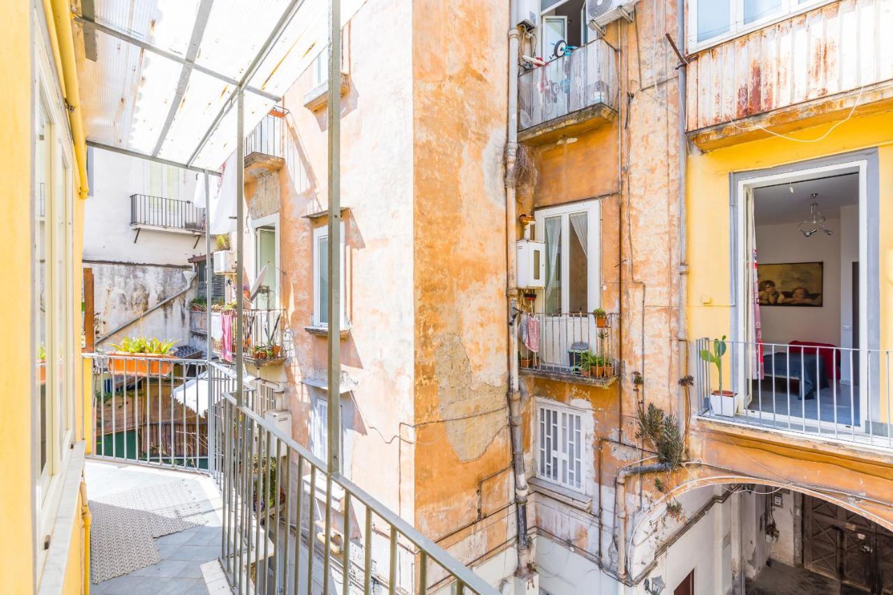 Sansevero Family Apartment By Wonderful Italy Napoli Bagian luar foto